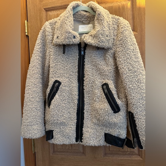 Zara Jackets & Blazers - Zara Woman Cream Faux Shearling with Sheep Leather Accents Coat